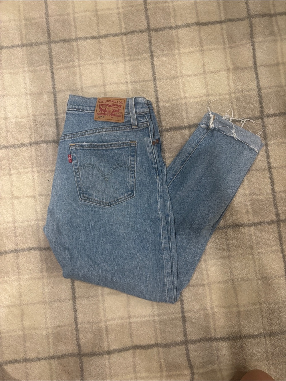 Levi's Light Blue Women’s Skinny-Leg Jeans with Frayed Hem